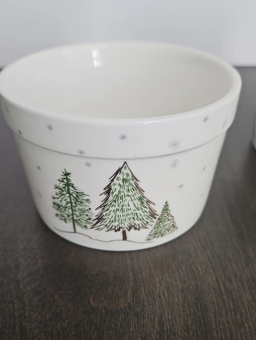 White Porcelain Ramkin Tree Dish with Gold Accents